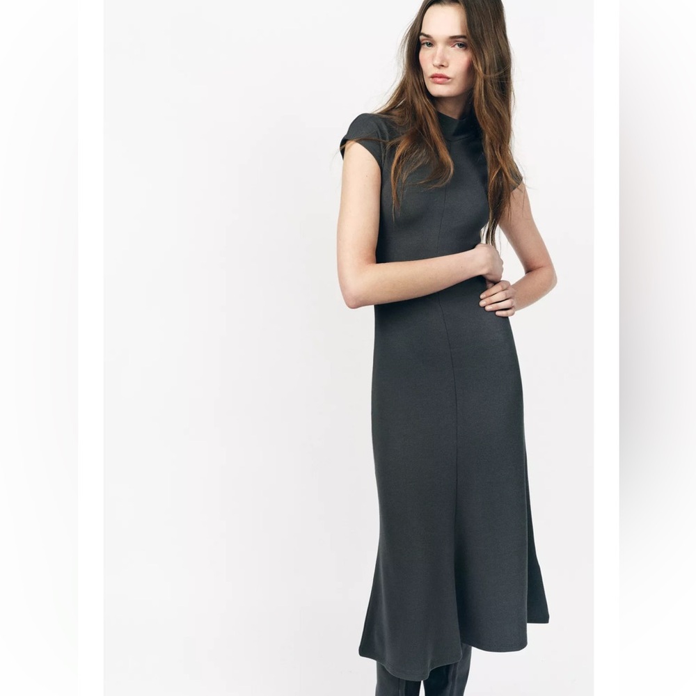 🎉NWT Zara Soft Midi Dress